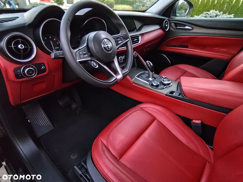 Alfa Romeo Stelvio 2.0 Turbo Tributo Italiano Q4 - 18
