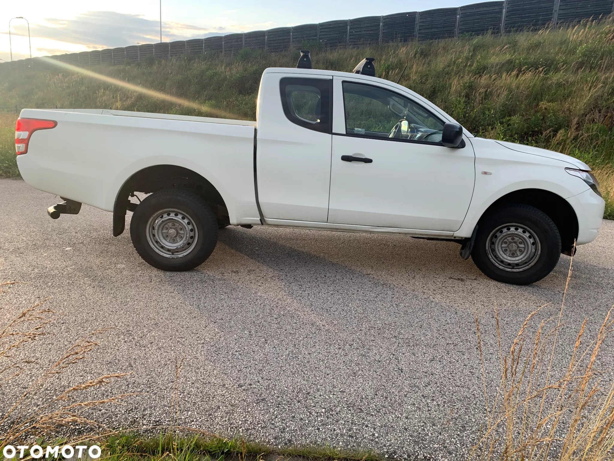 Mitsubishi L200 2.4 d CC Invite - 5