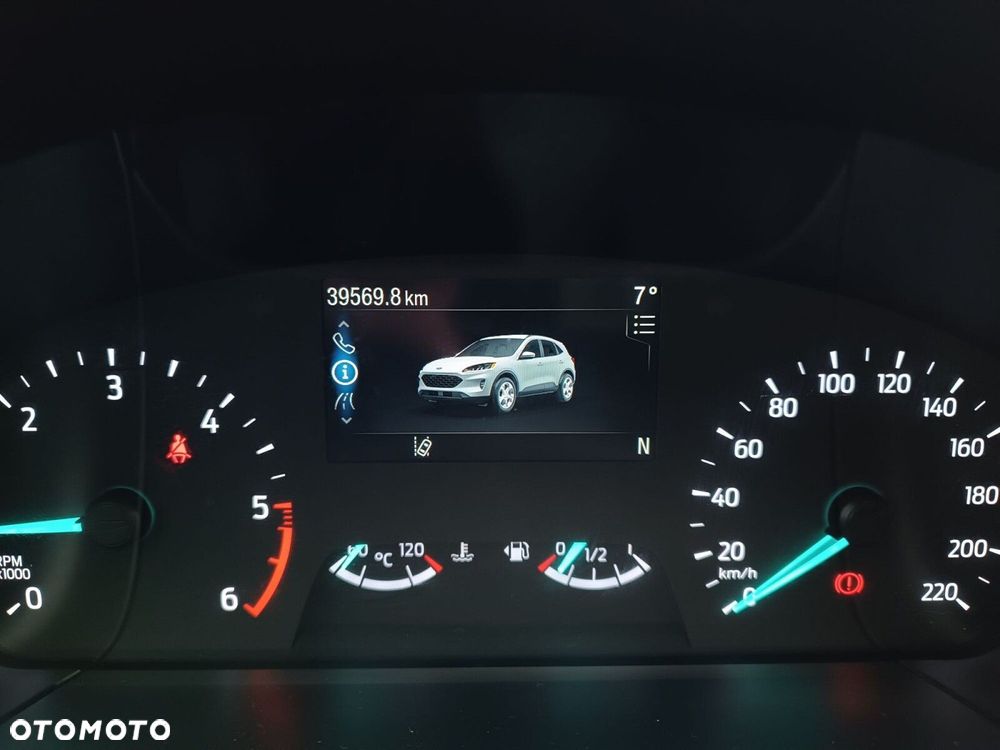 Ford Kuga 1.5 EcoBlue FWD Titanium - 16