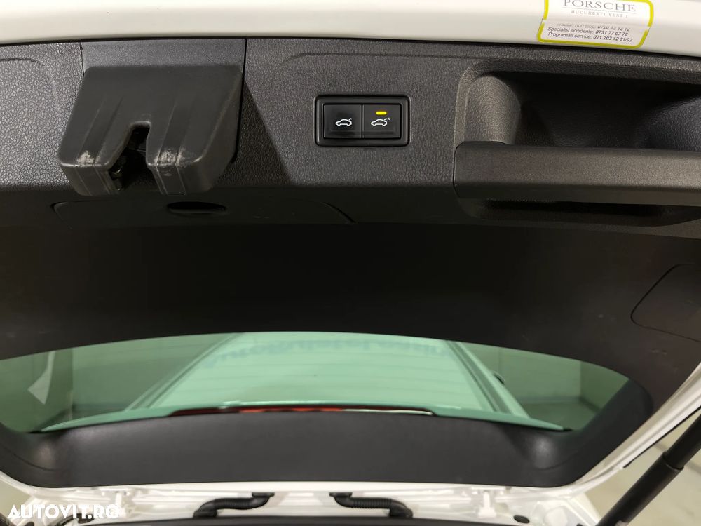 Volkswagen Passat 2.0 TDI DSG Highline - 24
