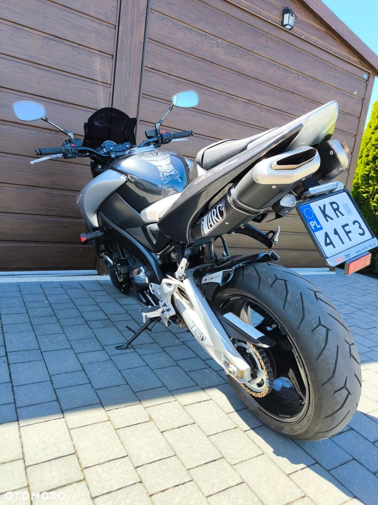 Suzuki GSX - 14