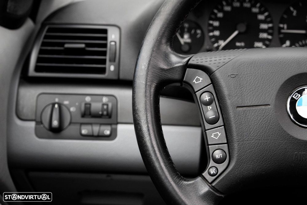 BMW 320 dA Sport - 24