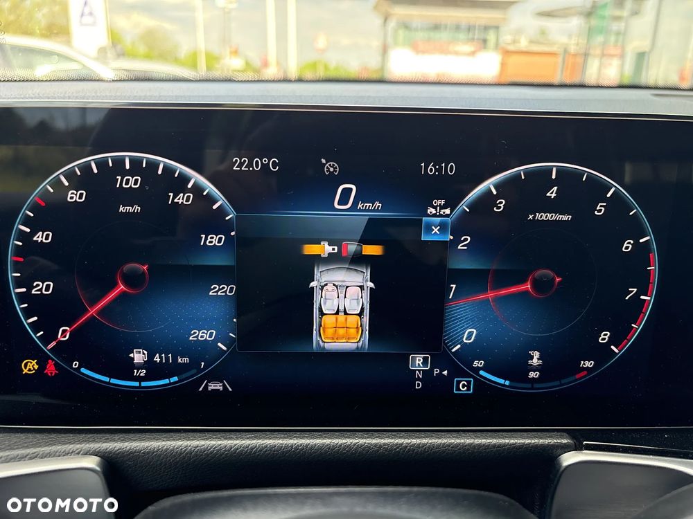 Mercedes-Benz GLB 200 7G-DCT - 16