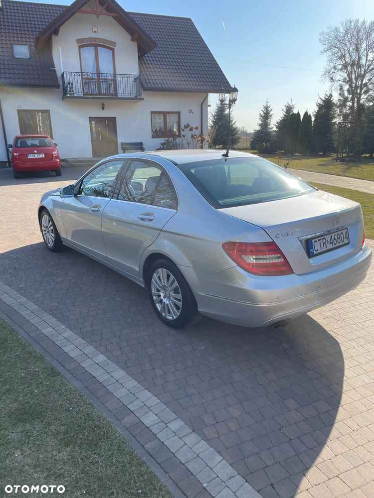 Mercedes-Benz Klasa C 180 CGI Automatik BlueEFFICIENCY Elegance - 5