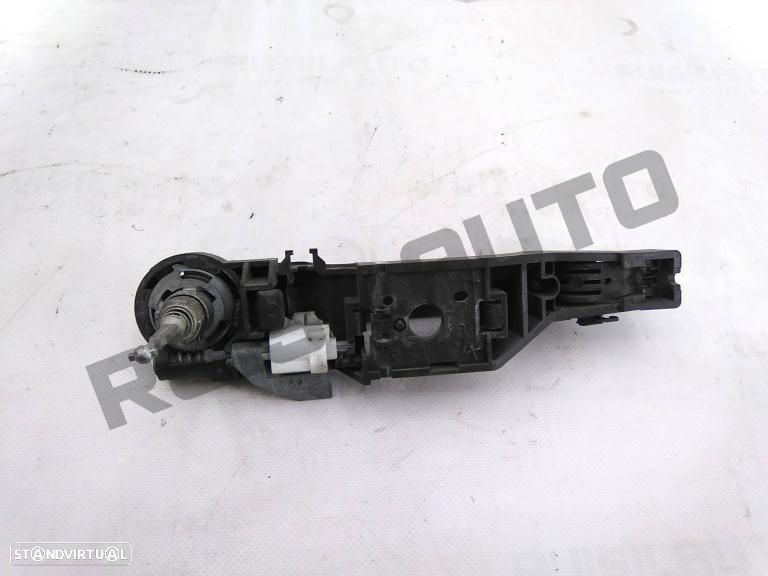 Puxador Exterior Esquerdo  Renault Clio Iii [2005_2014] 1.5 Dci - 2