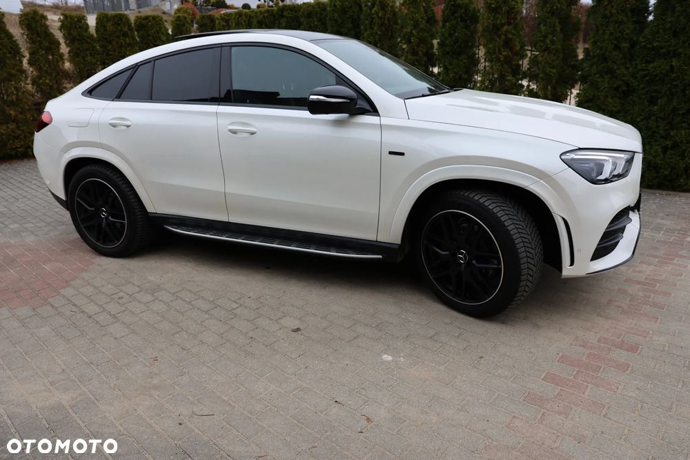 Mercedes-Benz GLE 350 e 4Matic 9G-TRONIC AMG Line - 10