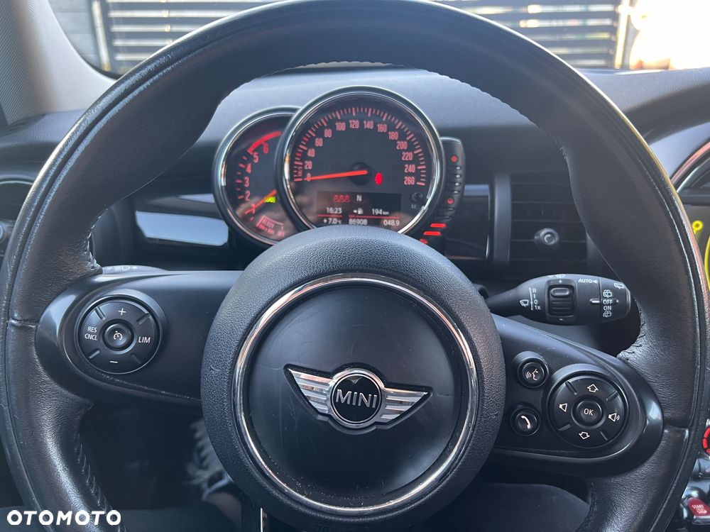 MINI ONE D Blackyard - 11