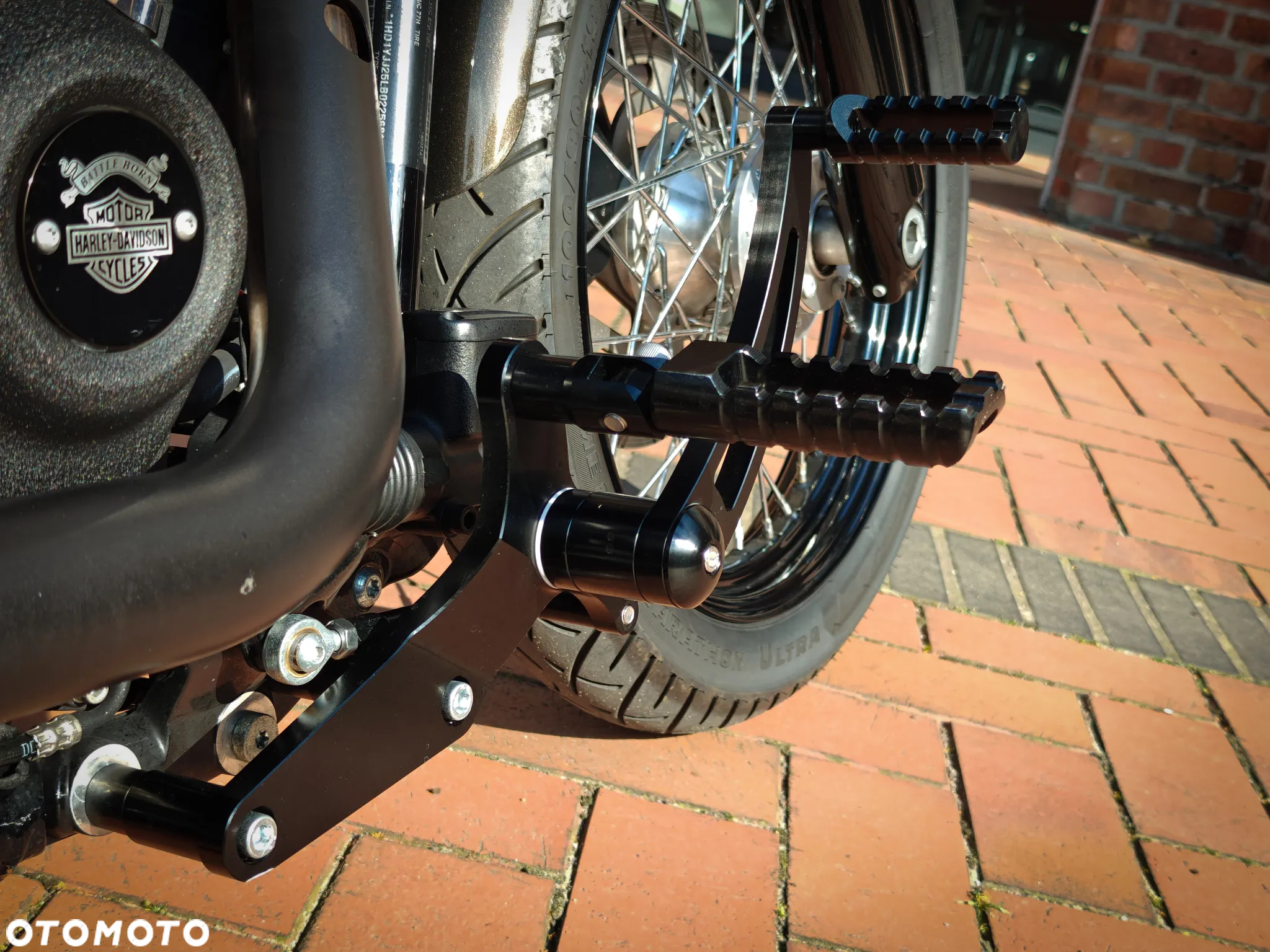 Harley-Davidson Softail Street Bob - 18