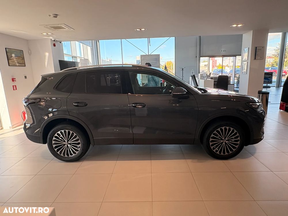 Volkswagen Tiguan - 7