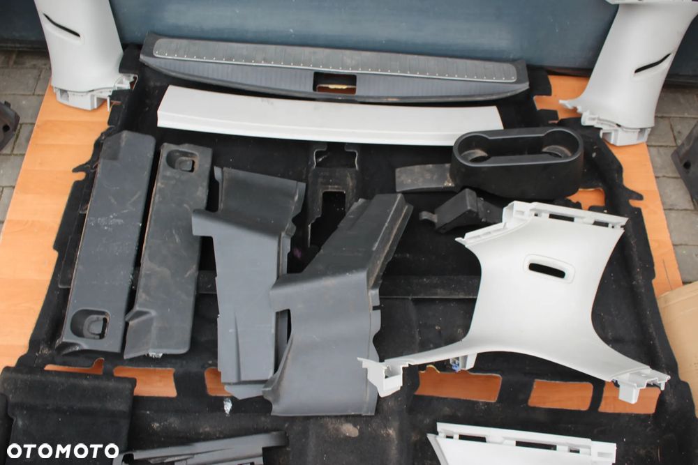 KOMPLET PRZEKŁADKA FOTELE BOCZKI PLASTIKI WYKŁADZINA PASY OPEL ZAFIRA C 7 OSÓB PÓŁSKÓRA - 27