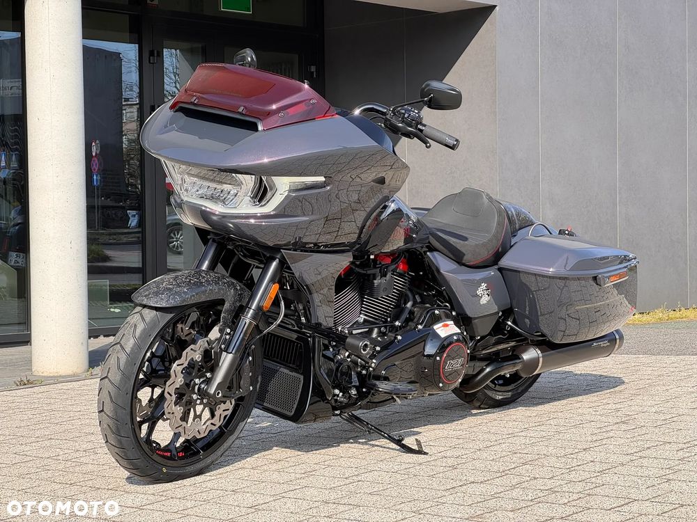 Harley-Davidson Touring Road Glide - 19