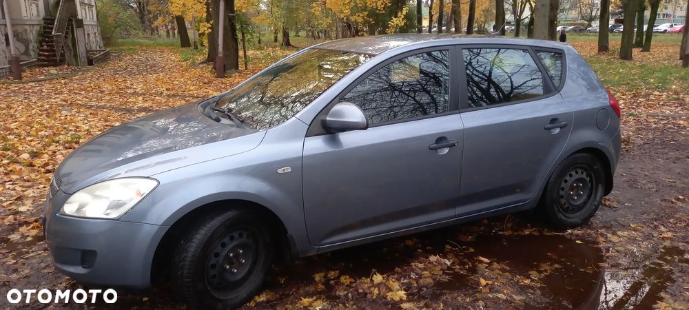 Kia Ceed 1.6 Comfort + - 2