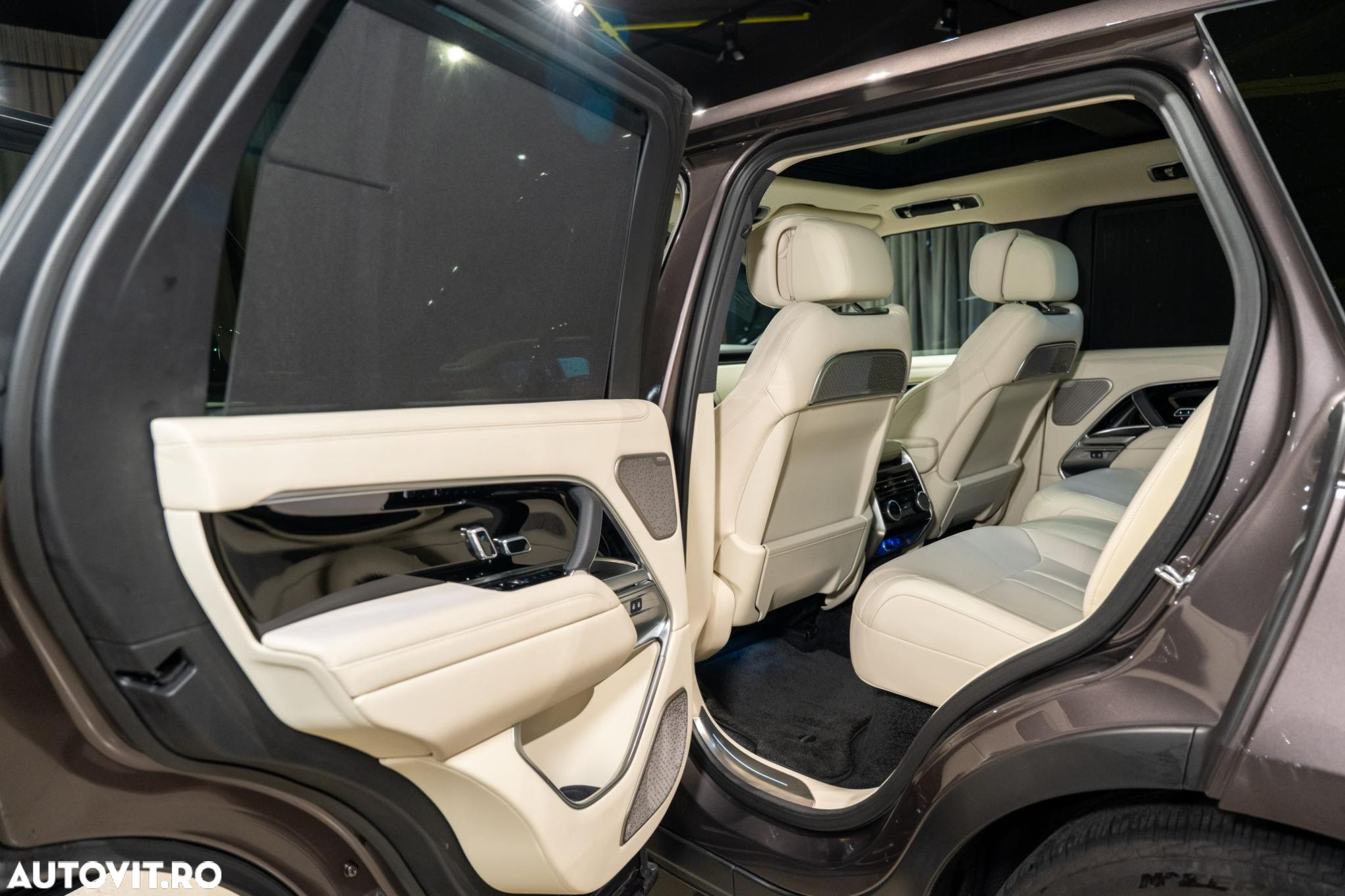 Land Rover Range Rover - 29