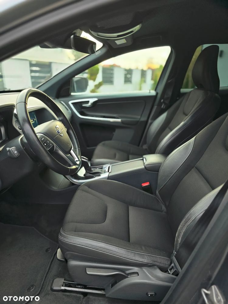 Volvo XC 60 D3 Geartronic Momentum - 13