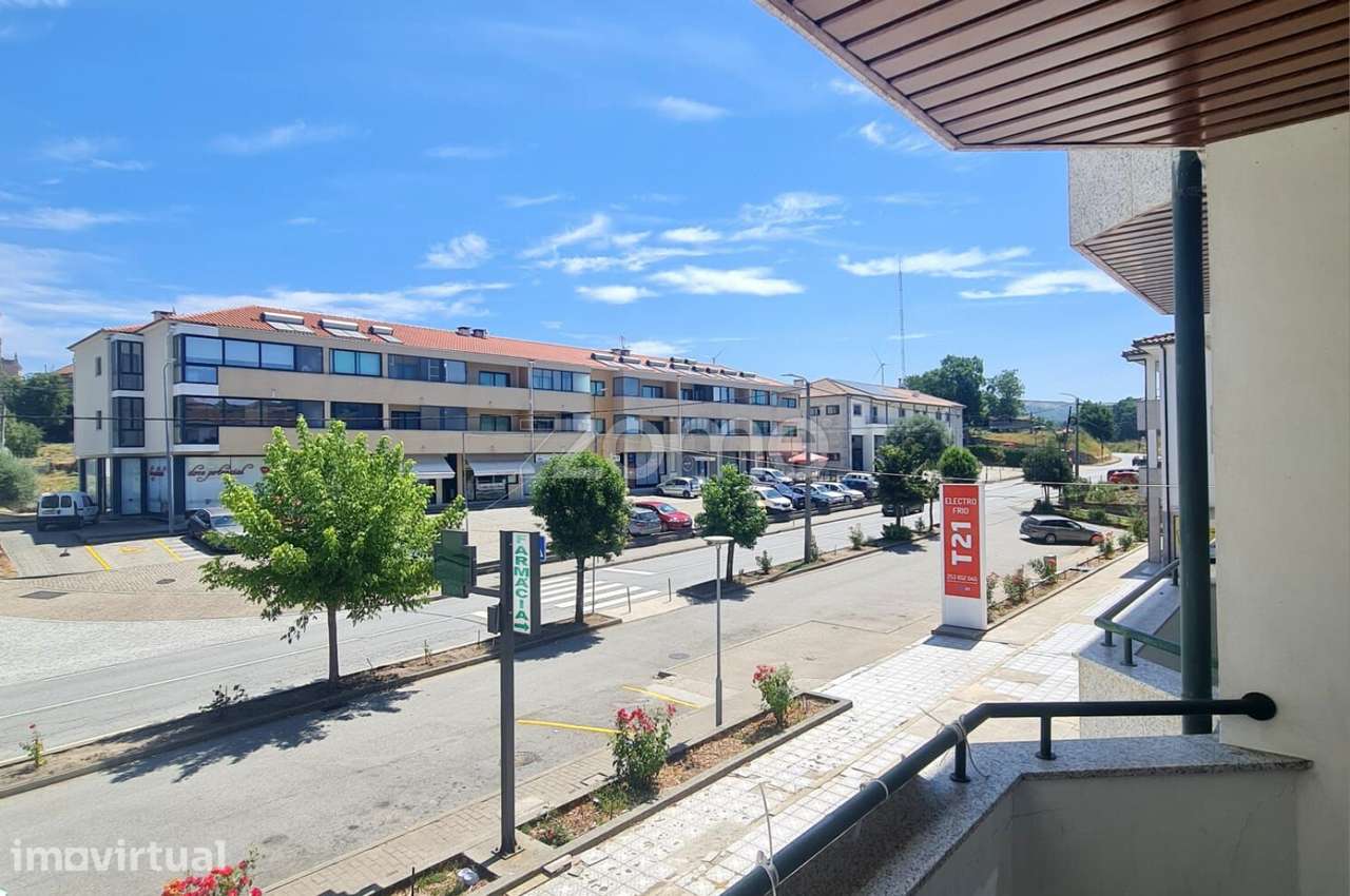 Apartamento T3 no Centro de Salto (Montalegre)