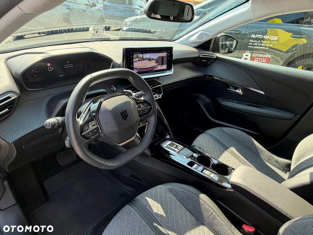 Peugeot 208 - 7