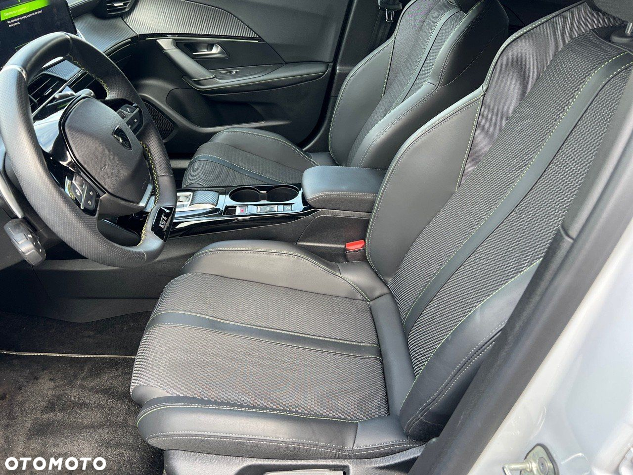 Peugeot 2008 1.2 PureTech GT S&S EAT8 - 9
