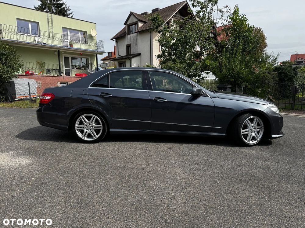 Mercedes-Benz Klasa E 220 CDI BlueEff Avantgarde - 5