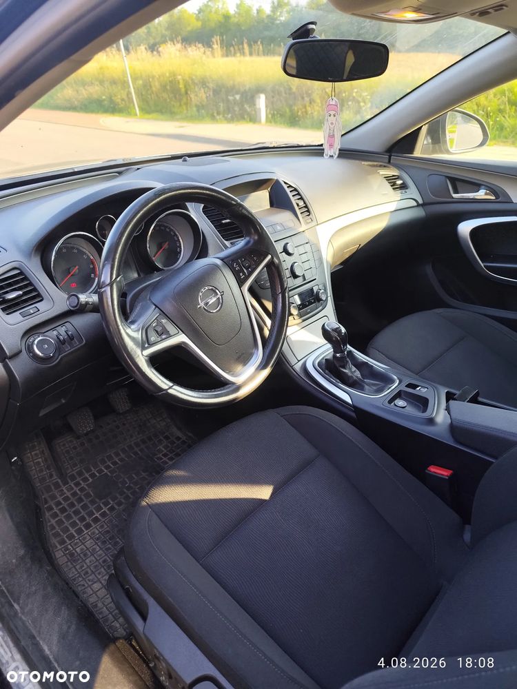 Opel Insignia 1.8 - 4