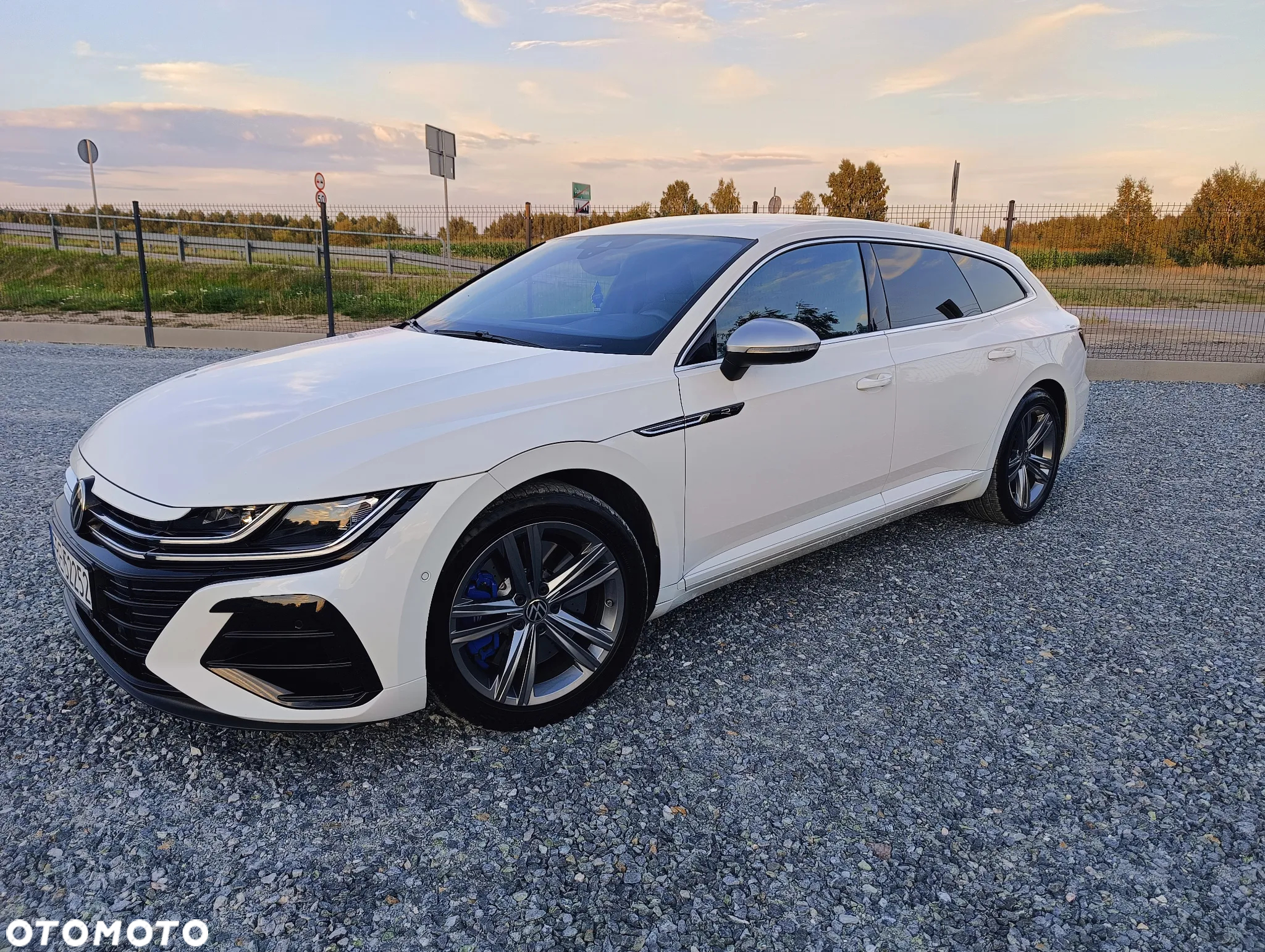 Volkswagen Arteon 2.0 TSI 4Motion R DSG - 4
