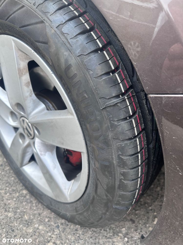 Volkswagen Jetta 2.0 TDI Highline - 17