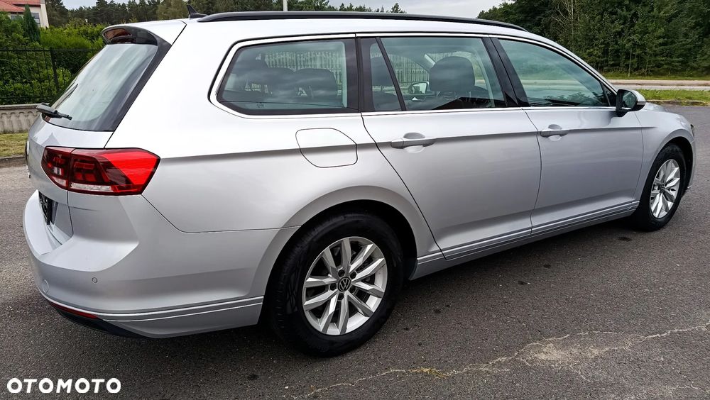 Volkswagen Passat Variant - 28