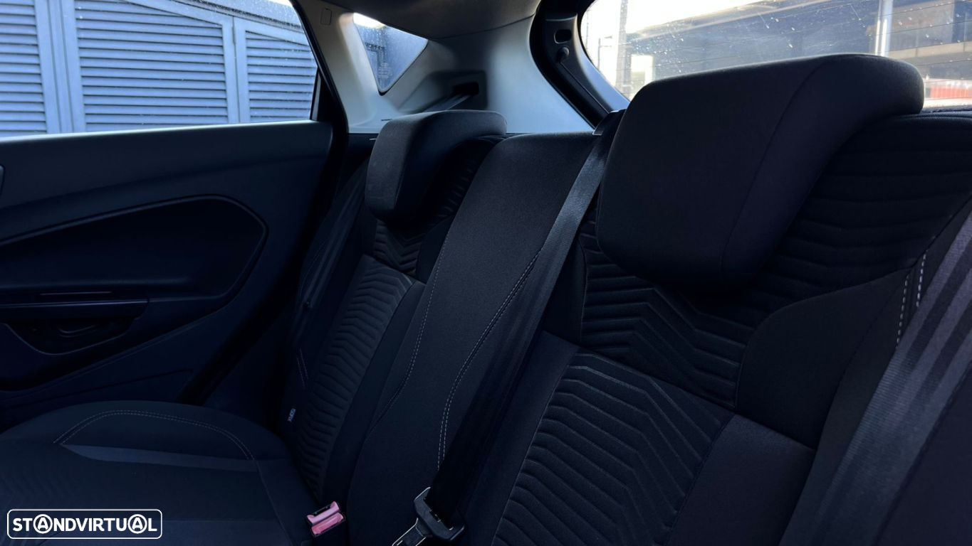 Ford Fiesta 1.5 TDCi Titanium - 22