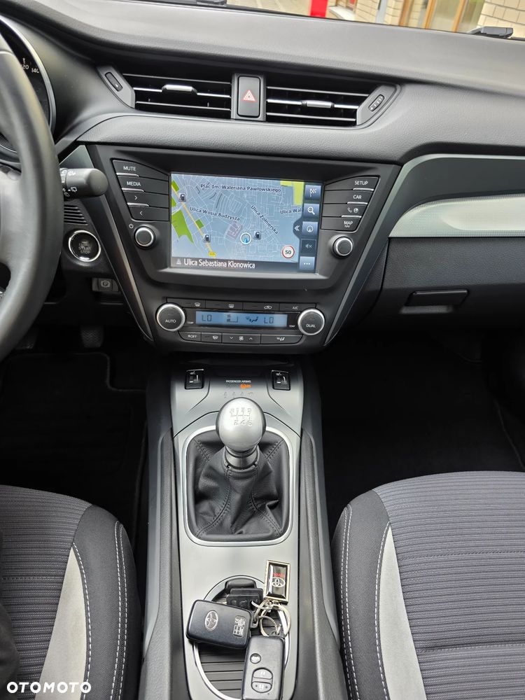 Toyota Avensis - 32