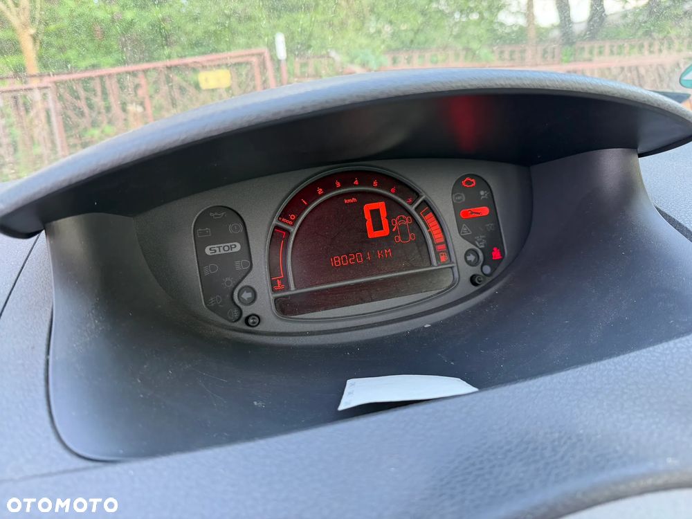 Renault Modus 1.2 16V Authentique - 10