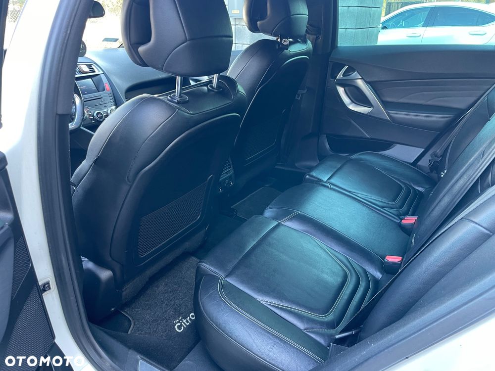 Citroën DS5 1.6 e-HDi Chic MCP - 19