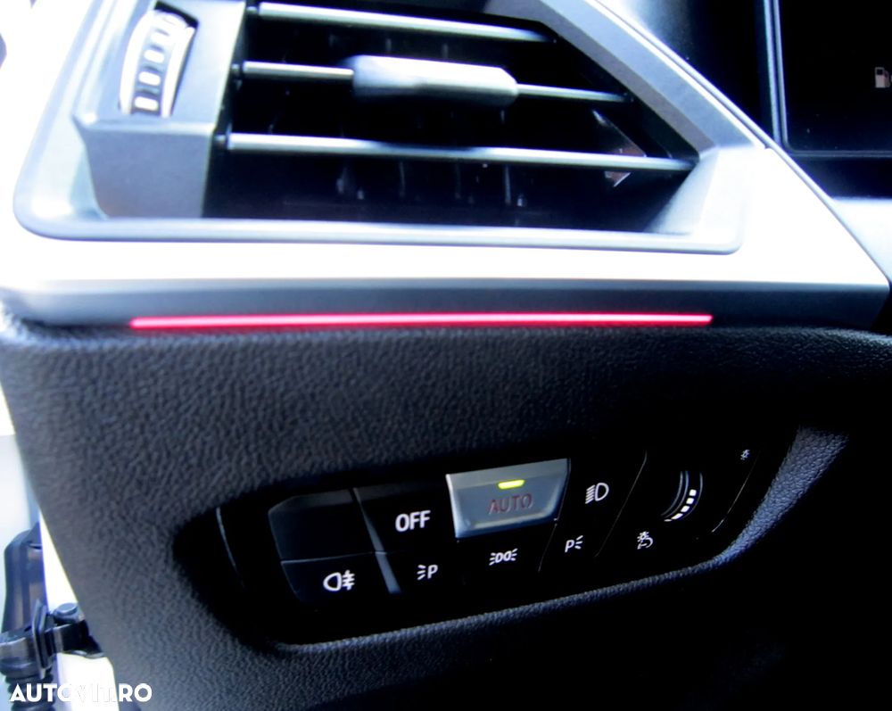 BMW Seria 3 320i xDrive Aut. Advantage - 29