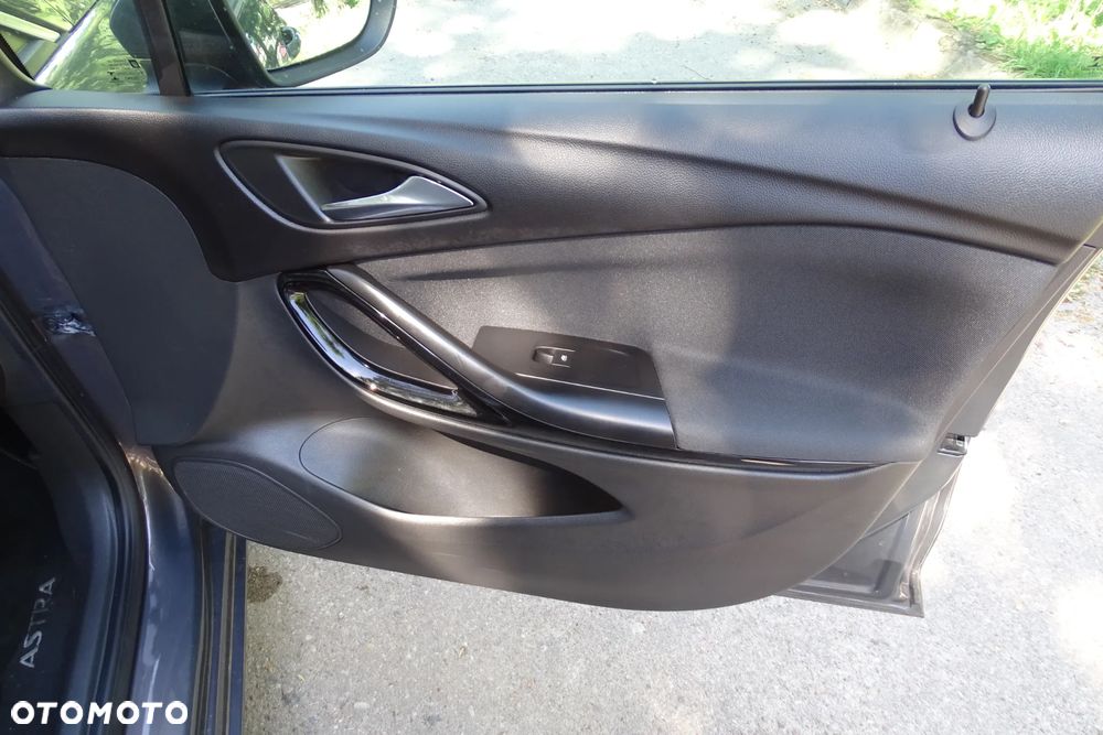 Opel Astra 1.4 Turbo Start/Stop Dynamic - 33