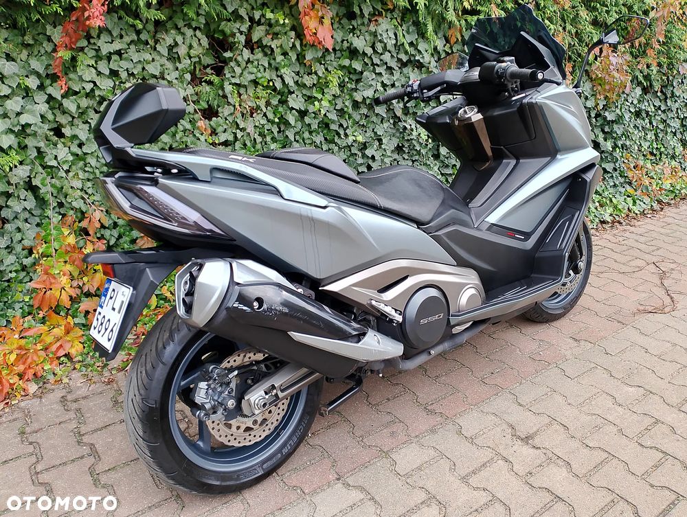 Kymco AK 550 - 8