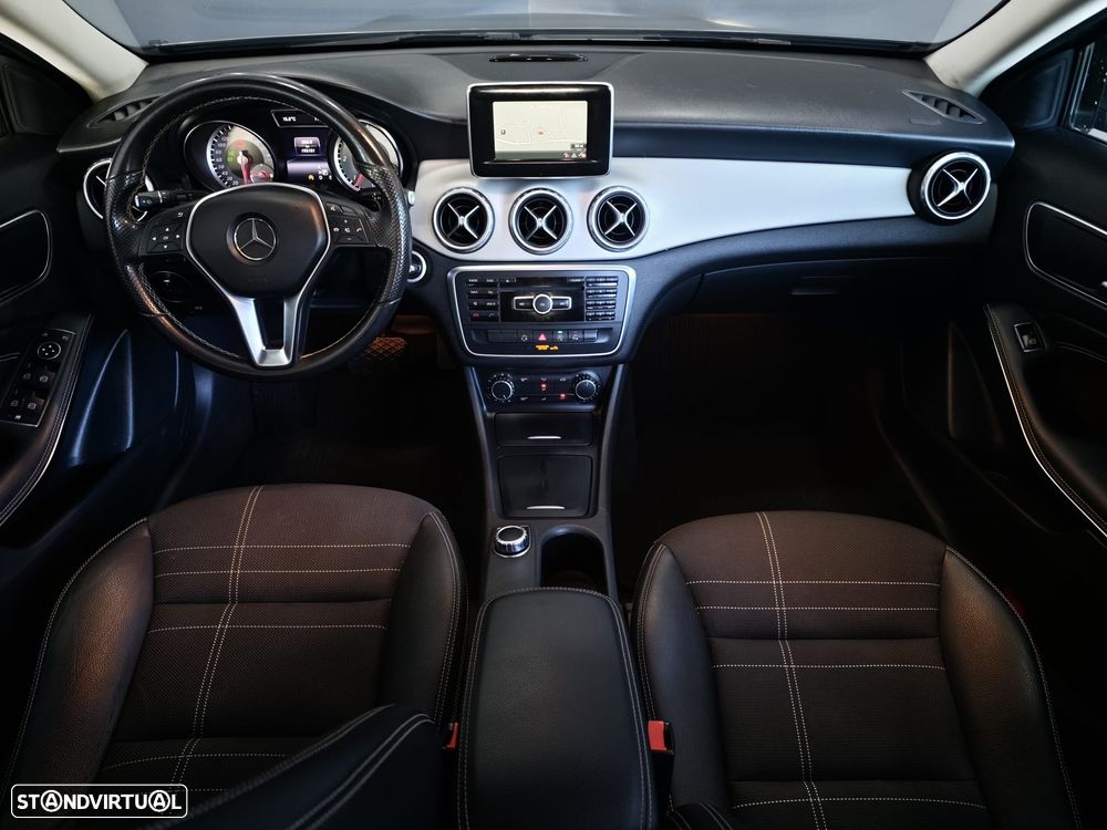 Mercedes-Benz GLA 200 (CDI) d 7G-DCT Urban - 41