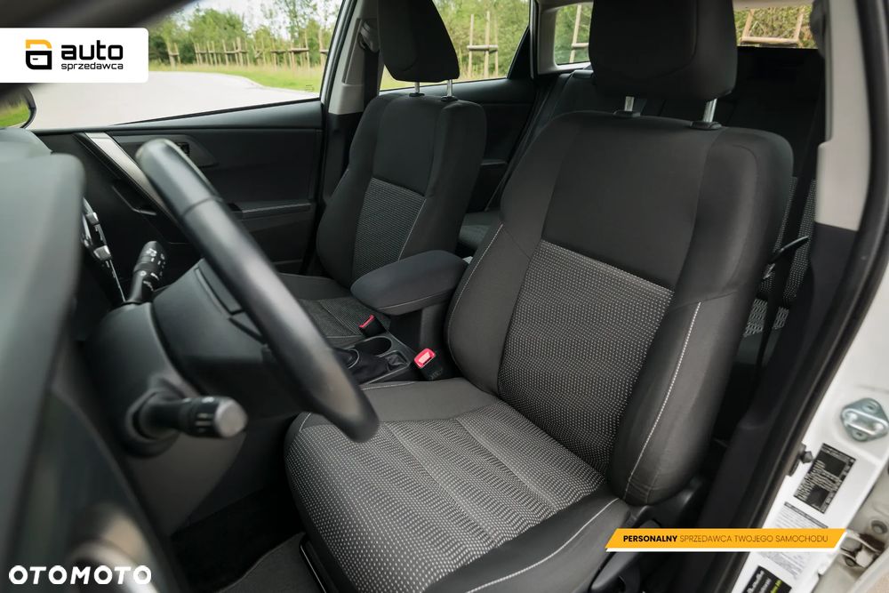 Toyota Auris 1.33 VVT-i Premium Comfort - 29