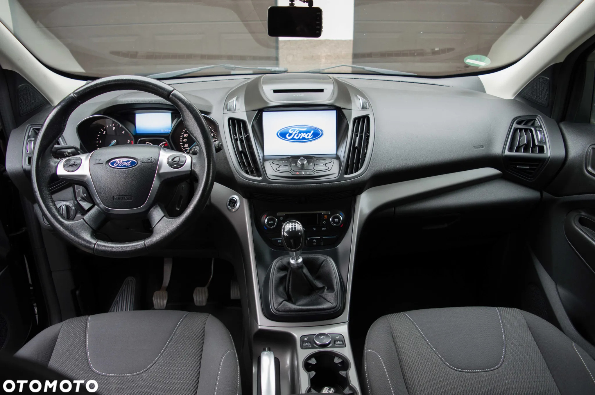 Ford Kuga 2.0 TDCi 4x2 Titanium - 17