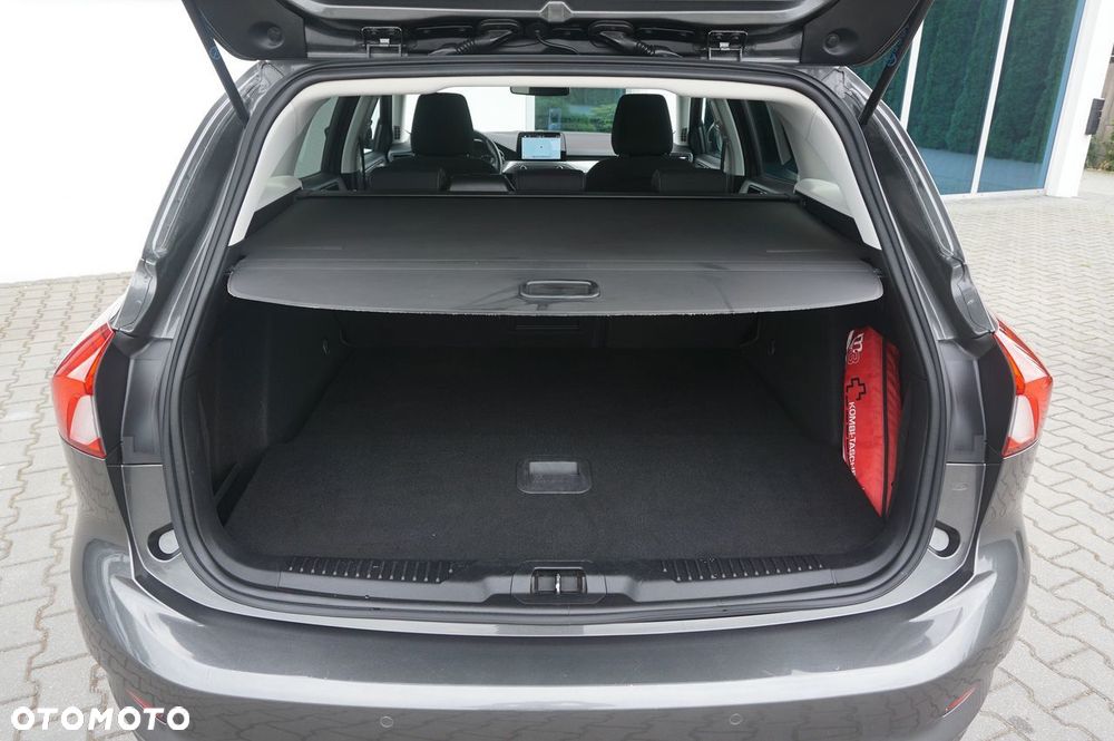 Ford Focus 1.0 EcoBoost Titanium - 26