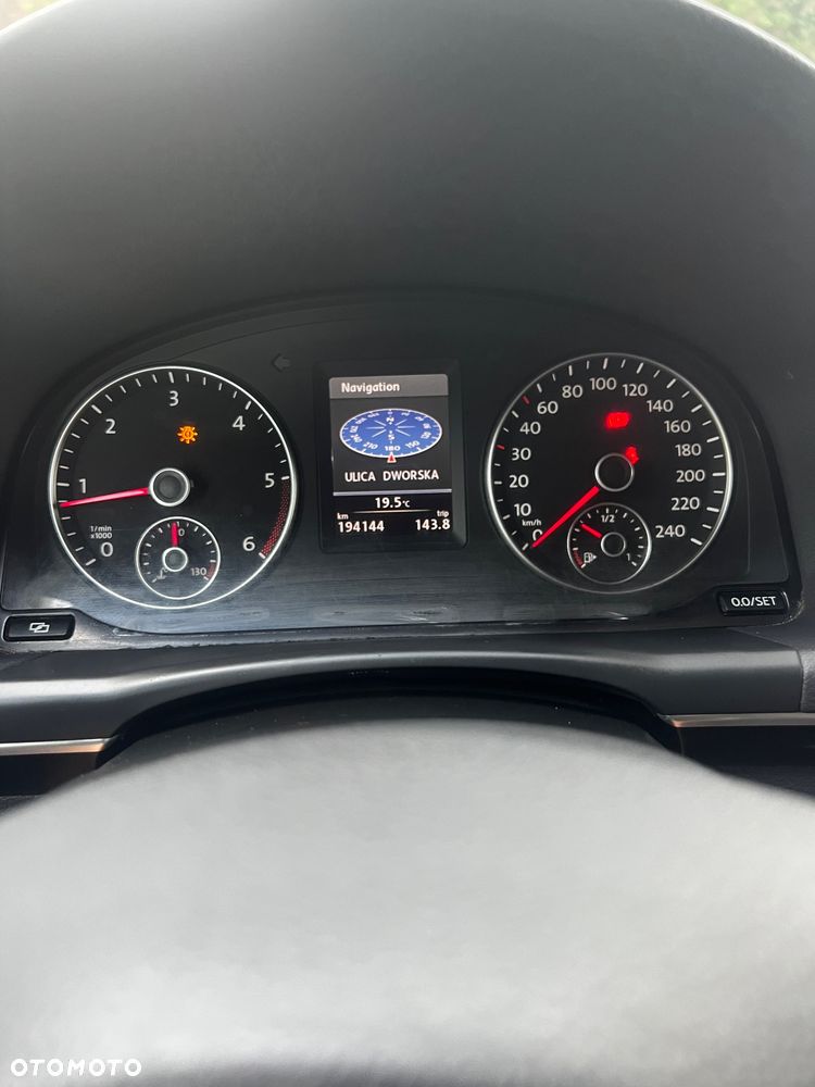 Volkswagen Touran 2.0 TDI DPF Highline DSG - 16