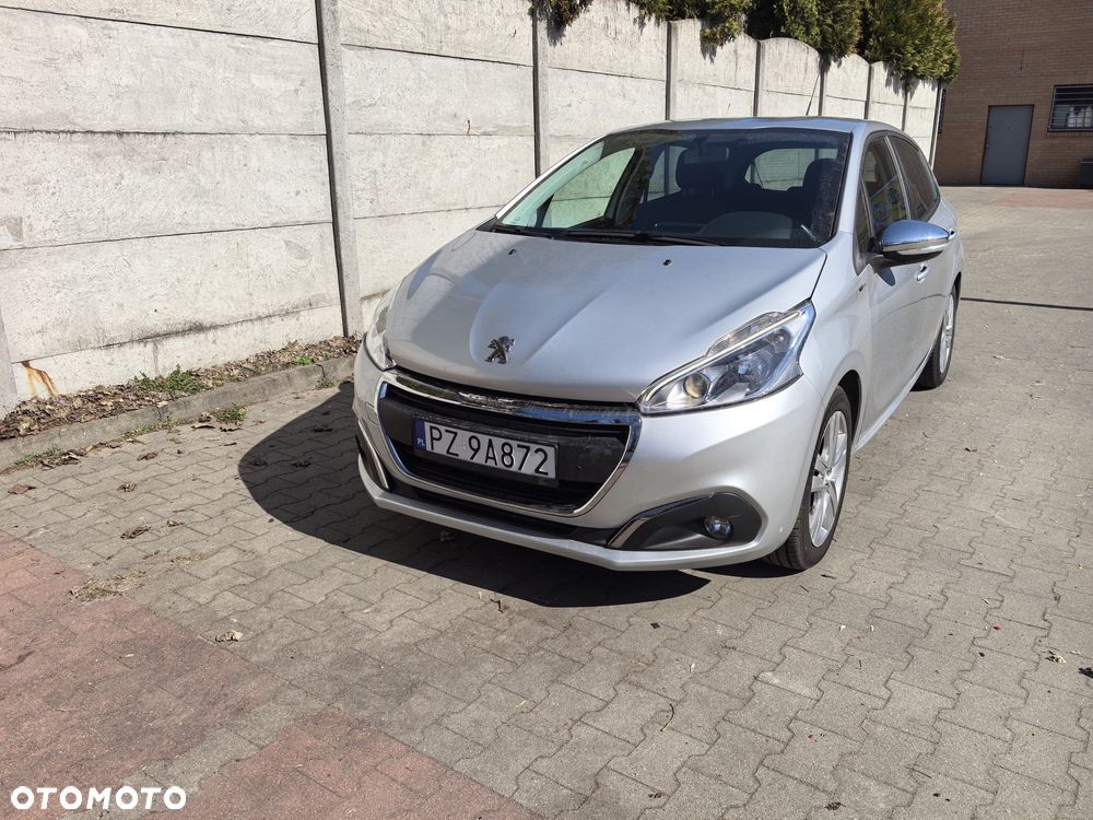 Peugeot 208 82 PureTech Style - 1