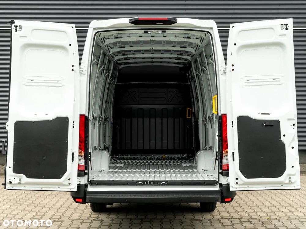 Iveco Daily 35S18HV 3.0 L4H2 - 10