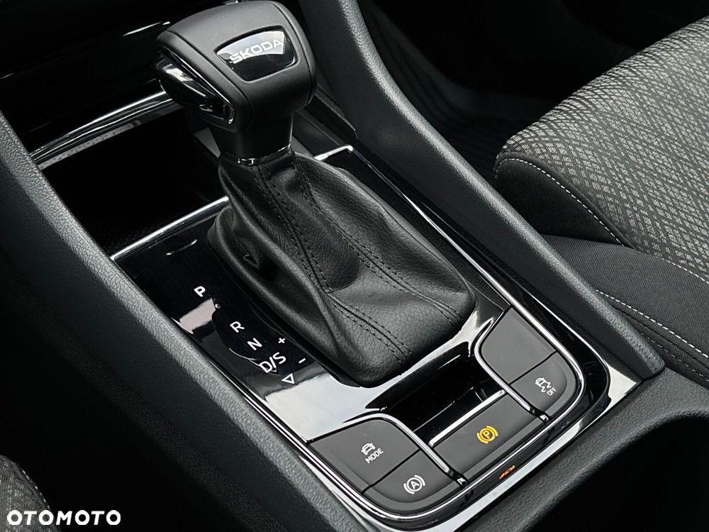 Skoda Karoq 1.5 TSI ACT Selection DSG - 23