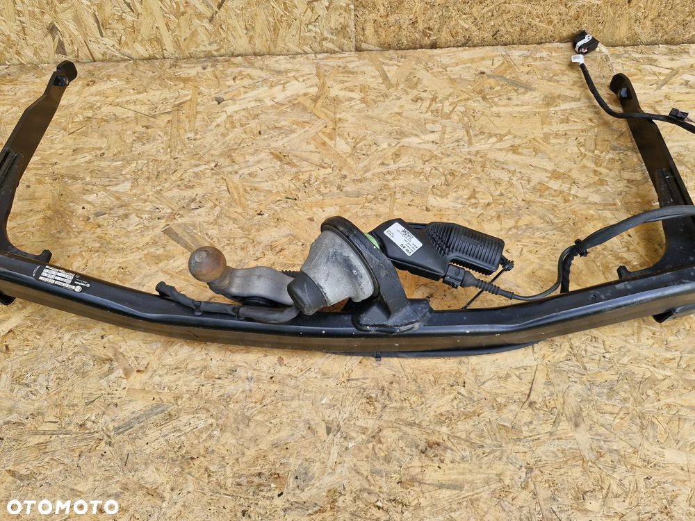VW TIGUAN II 5NA HAK HOLOWNICZY 5NA803881P - 2