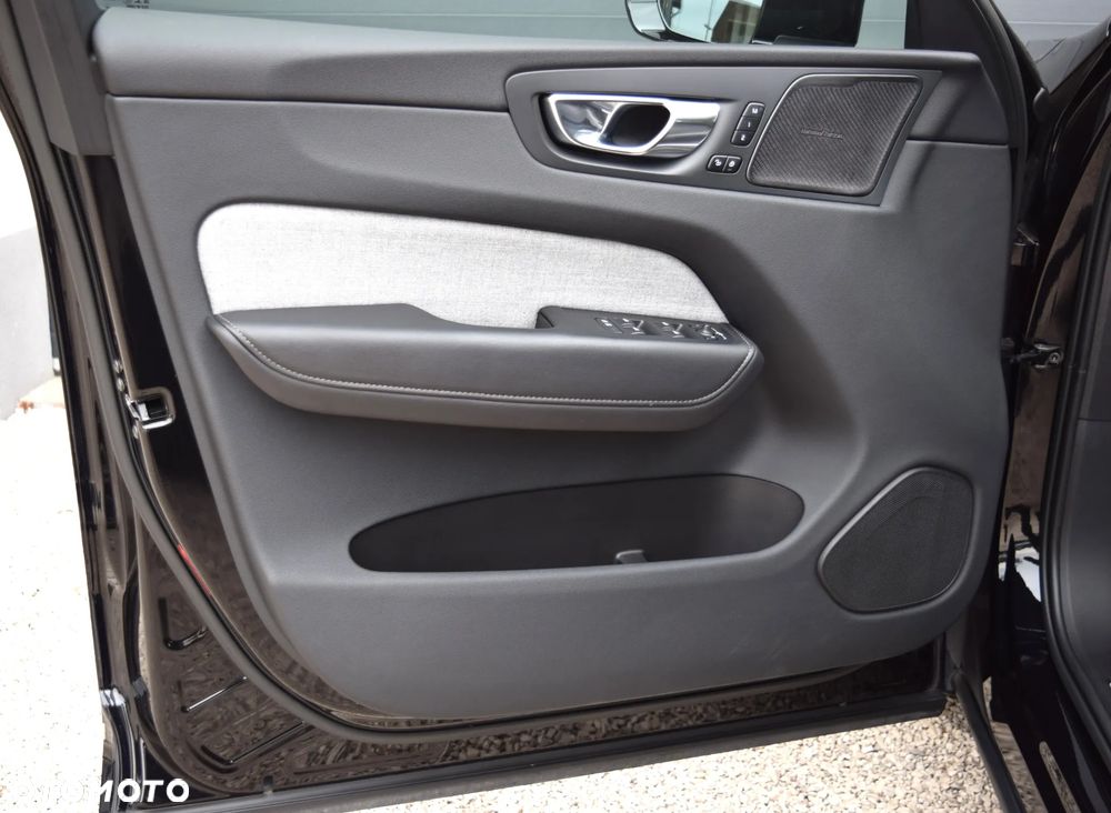 Volvo XC 60 B5 D AWD Geartronic Inscription - 17