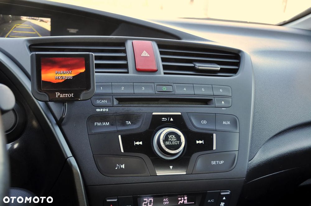 Honda Civic 1.4 i-VTEC - 16