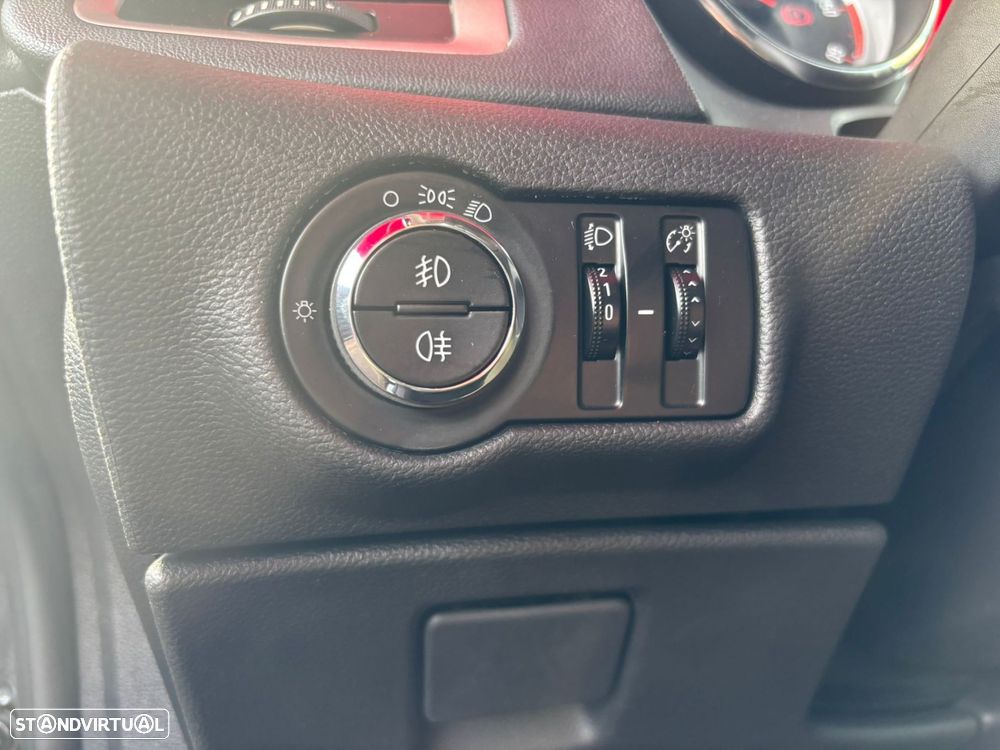 Opel Astra 1.7 CDTi Selection Business - 9