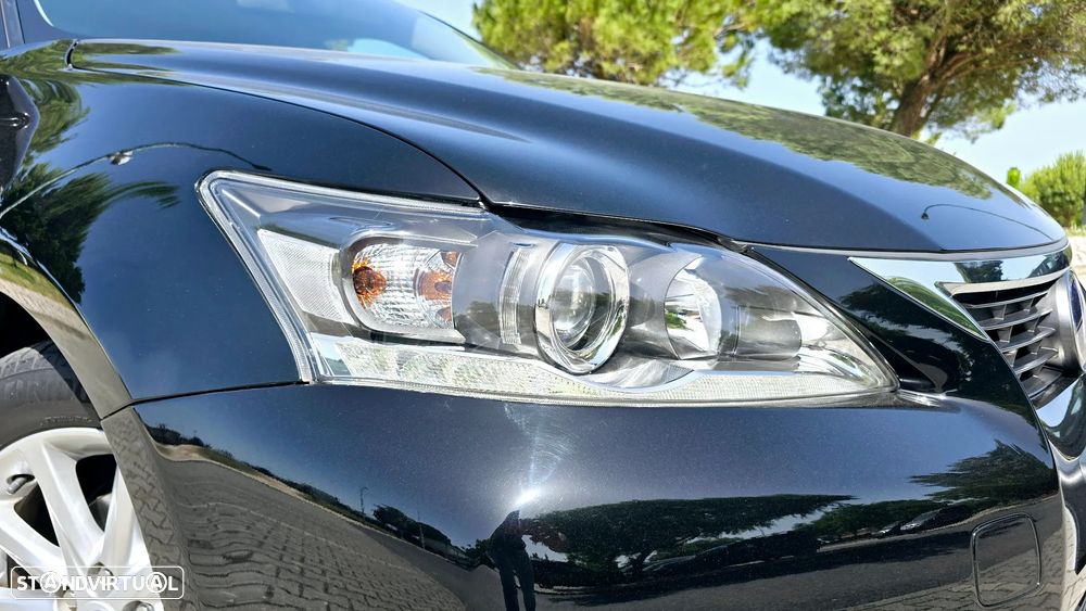 Lexus CT 200h 09 P.Dynamic - 16