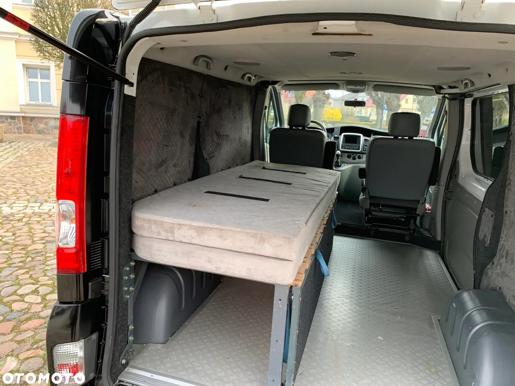 Renault TRAFIC * 2.0 DCI 145 KM * Oryginał 133.000 km ! * - 10