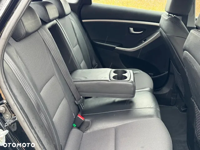 Hyundai i30 - 34
