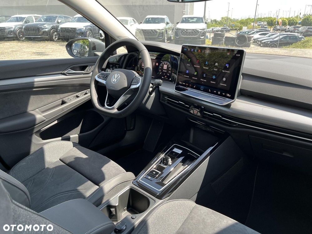 Volkswagen Golf - 29