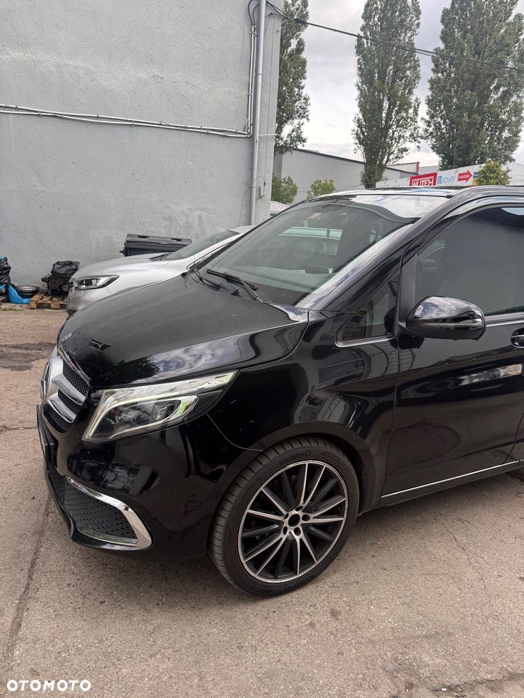 Mercedes-Benz Klasa V 300 d Avantgarde 9G-Tronic - 15